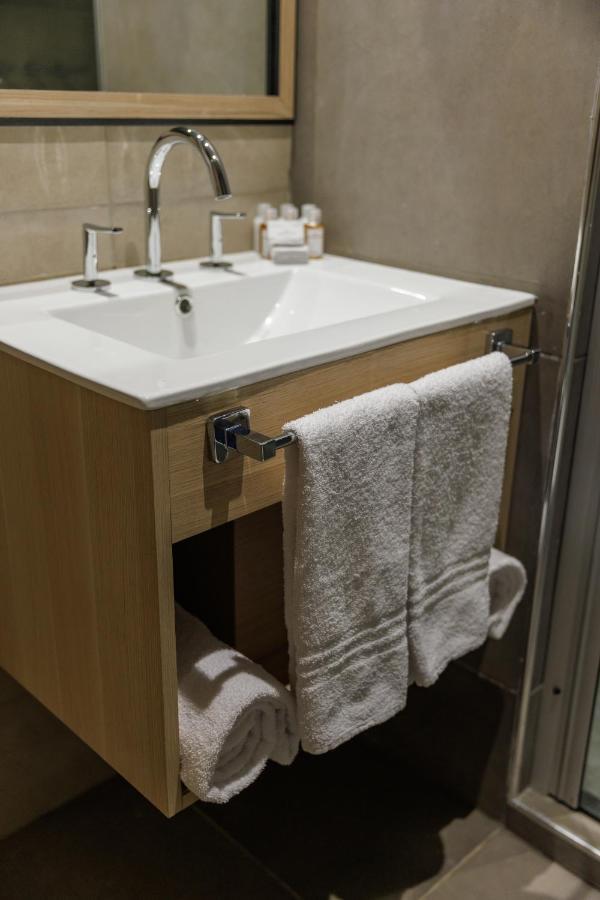 Fuente Mayor Hotel Terminal メンドーサ エクステリア 写真